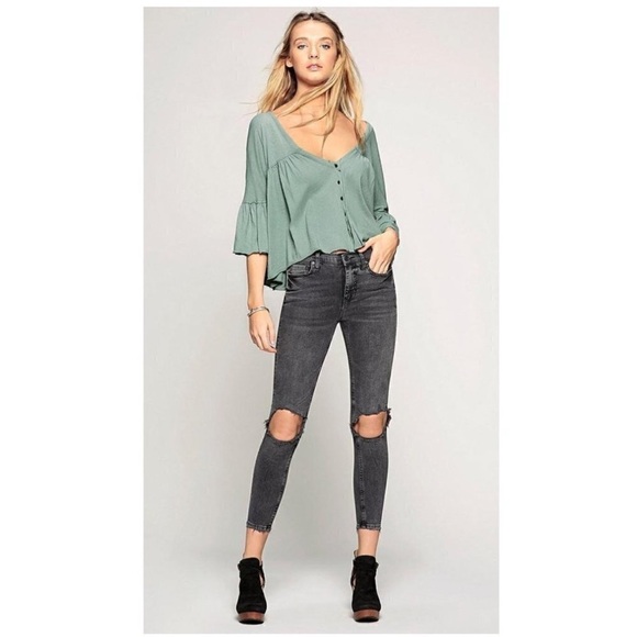 Free People Denim - Free People raw hem Gray skinny Jeans Sz 28